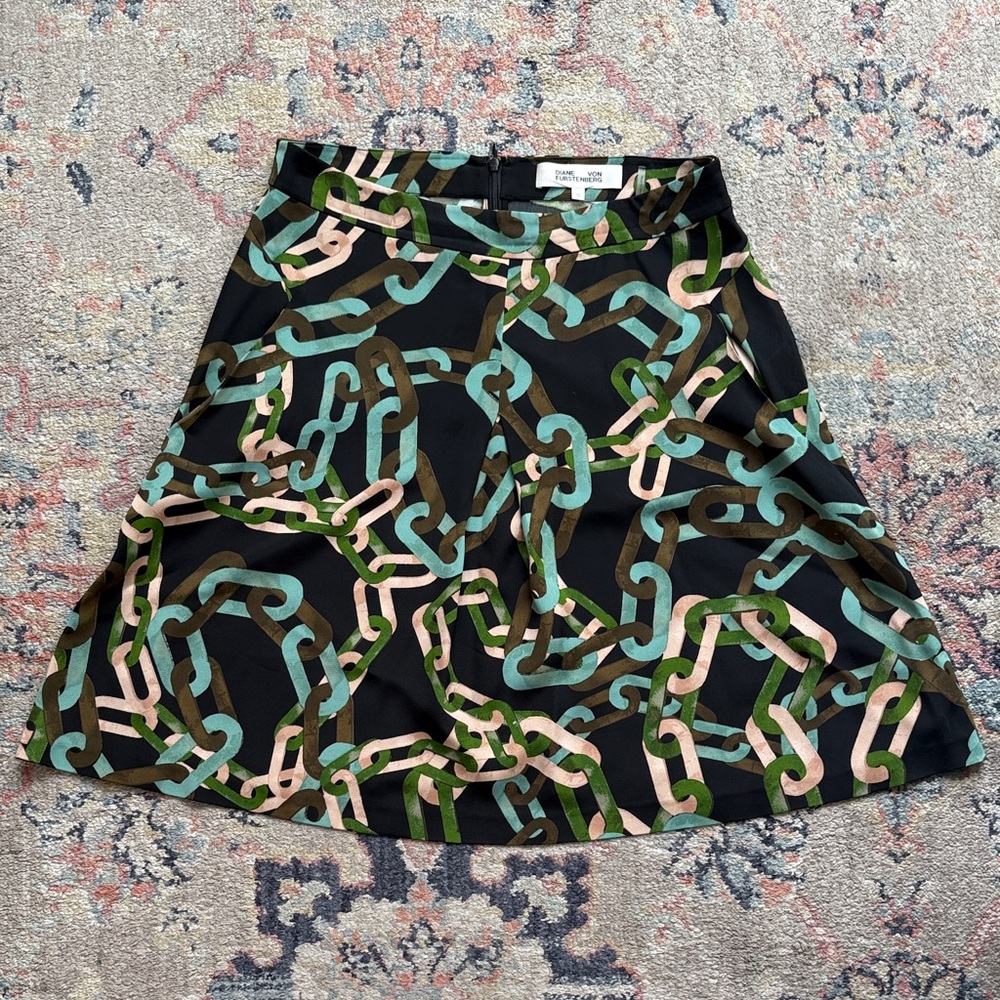 Diane Von Furstenburg chain print silk skirt
